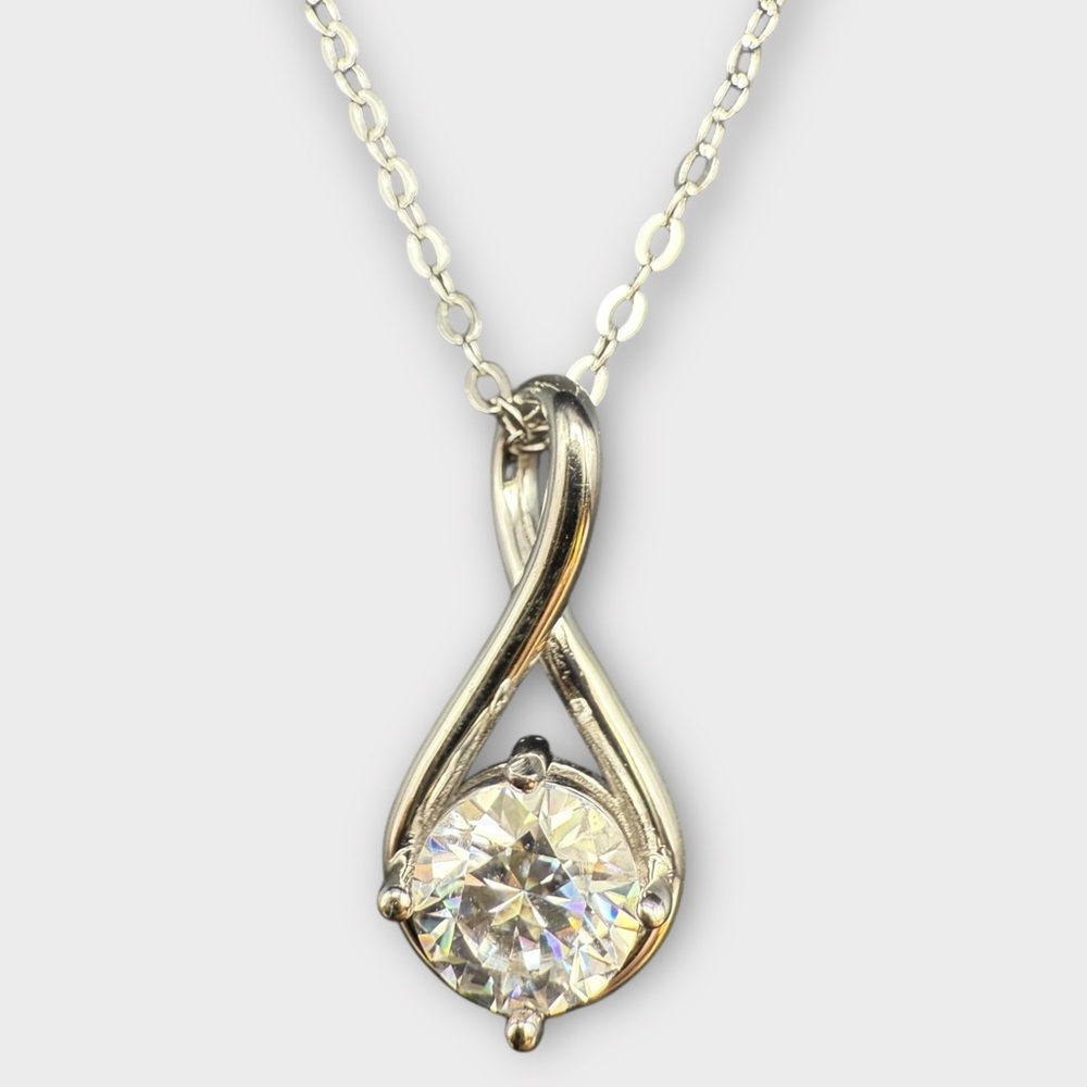 Elegant Sterling Silver Necklace with Crystal Pendant